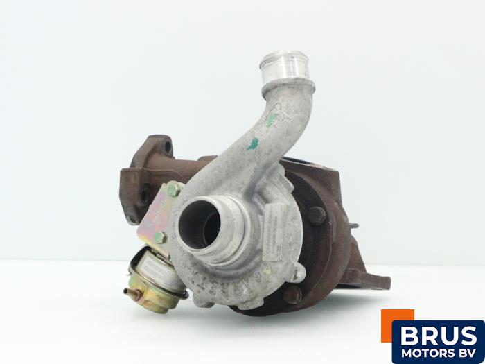 Usagé Turbo Ford Transit 2.4 TDdi 16V 330L Prix € 302,50 Prix TTC proposé par Brus Motors BV