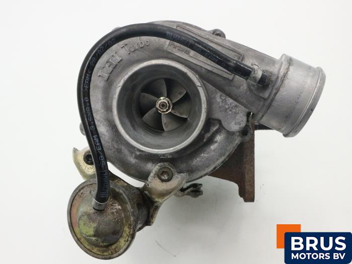Usagé Turbo Chrysler Voyager/Grand Voyager (RG/RS) 2.5 CRD 16V Grand Voyager Prix € 151,25 Prix TTC proposé par Brus Motors BV