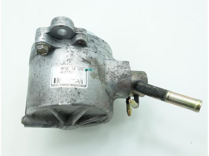 Vacuum pump (diesel) from a Mazda 6 (GG12/82) 2.0 CiDT 16V 2005