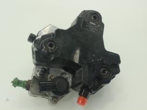 Used Mechanical fuel pump Volvo XC90 I 2.4 D5 20V Price € 211,75 Inclusive VAT offered by Brus Motors BV