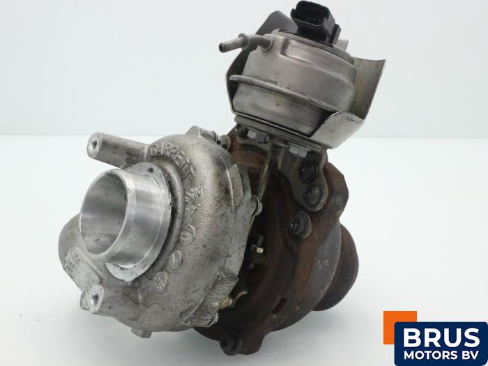 Gebrauchte Turbo Volvo V60 I (FW/GW) 1.6 DRIVe Preis € 181,50 Mit Mehrwertsteuer angeboten von Brus Motors BV