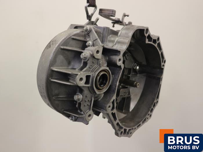 Usagé Boîte de vitesse Opel Astra J (PD5/PE5) 1.6 CDTI 16V Prix € 605,00 Prix TTC proposé par Brus Motors BV