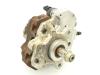 Mechanical fuel pump from a Opel Astra H (L48), 2004 / 2014 1.7 CDTi 16V, Hatchback, 4-dr, Diesel, 1.686cc, 74kW (101pk), FWD, Z17DTH; EURO4, 2004-03 / 2010-10 2007