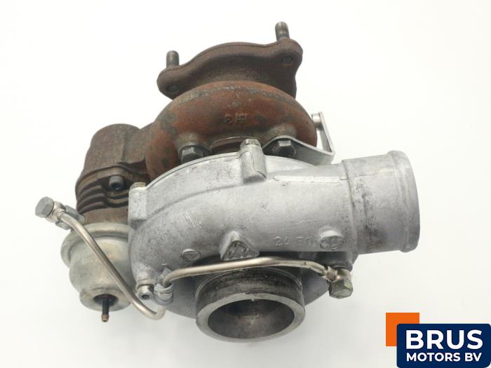 Używane Turbo Volvo V70 (SW) 2.5 D Cena € 90,75 Z VAT oferowane przez Brus Motors BV