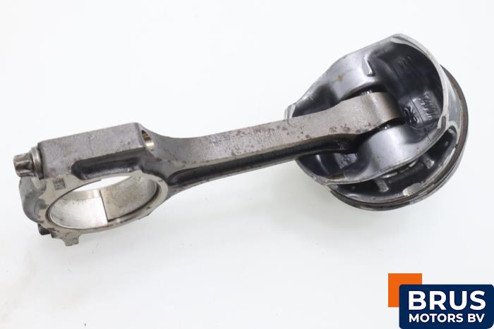 Usados Biela Volvo V40 (MV) 1.6 T4 GTDi 16V AWD Precio € 90,75 IVA incluido ofrecido por Brus Motors BV