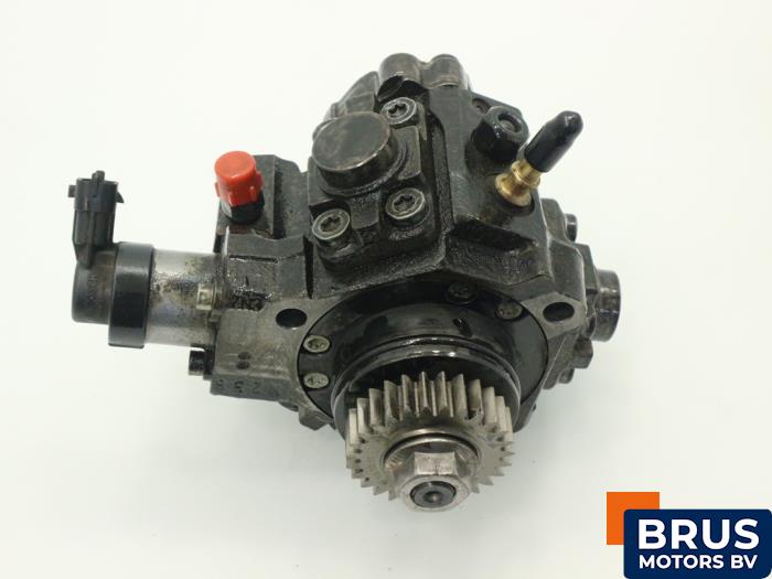 Gebrauchte Kraftstoffpumpe Mechanisch Renault Master III (EV/HV/UV/VA/VB/VD/VF/VG/VJ) 2.3 dCi 145 16V RWD Preis € 211,75 Mit Mehrwertsteuer angeboten von Brus Motors BV