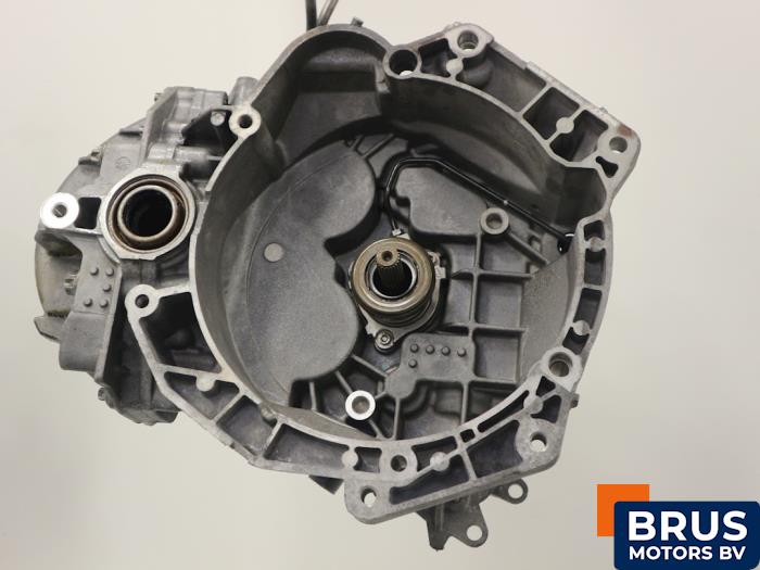 Gebrauchte Getriebe Opel Corsa D 1.3 CDTi 16V Ecotec Preis € 302,50 Mit Mehrwertsteuer angeboten von Brus Motors BV