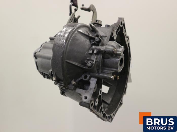 Gebrauchte Getriebe Peugeot 207 CC (WB) 1.6 HDiF 16V Preis € 423,50 Mit Mehrwertsteuer angeboten von Brus Motors BV
