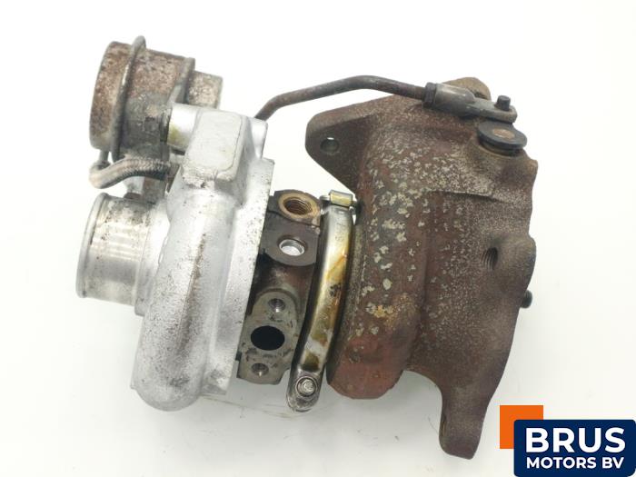 Turbo van een Mitsubishi Space Wagon (N3/N4) 2.0 TD 1999