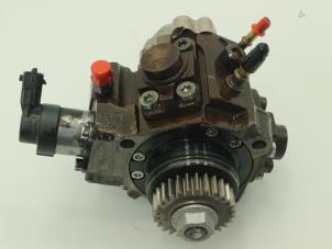 Used Mechanical fuel pump Renault Master IV (JV) 2.3 dCi 16V 125 Price € 211,75 Inclusive VAT offered by Brus Motors BV