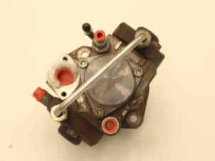Used Mechanical fuel pump Peugeot Boxer (U9) 2.2 HDi 120 Euro 4 Price € 121,00 Inclusive VAT offered by Brus Motors BV