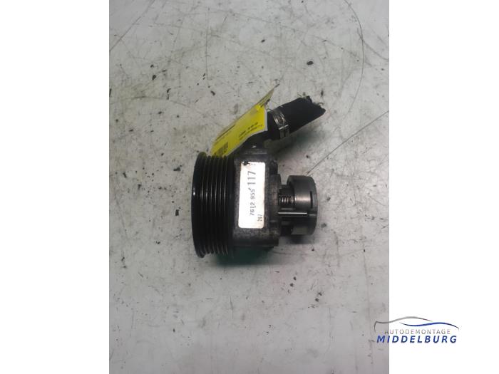 Usagé Pompe de direction Iveco New Daily III 35C12V,S12V Prix € 49,00 Règlement à la marge proposé par Autodemontagebedrijf Middelburg B.V