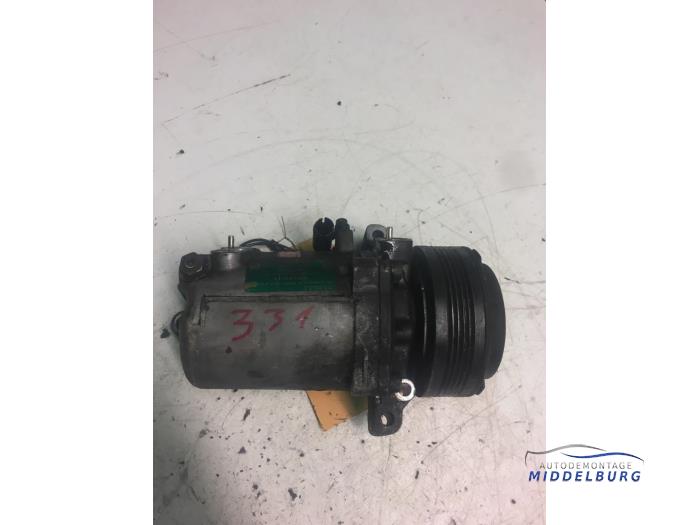 Usagé Compresseur de clim BMW 3 serie (E46/4) 320d 16V Prix € 19,00 Règlement à la marge proposé par Autodemontagebedrijf Middelburg B.V