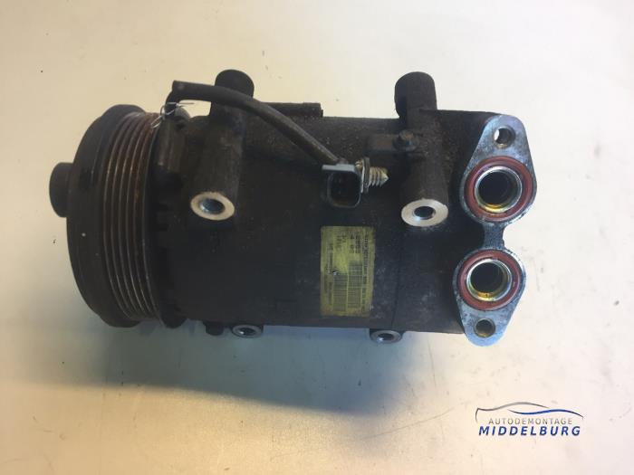 Usagé Pompe clim Ford Focus 2 Wagon 1.6 TDCi 16V 110 Prix € 48,00 Règlement à la marge proposé par Autodemontagebedrijf Middelburg B.V