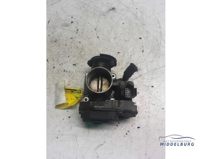 Begagnade Spjällhus Volkswagen Polo II (86) 1.0 (US83) Pris € 24,00 Marginaltabell erbjuds av Autodemontagebedrijf Middelburg B.V