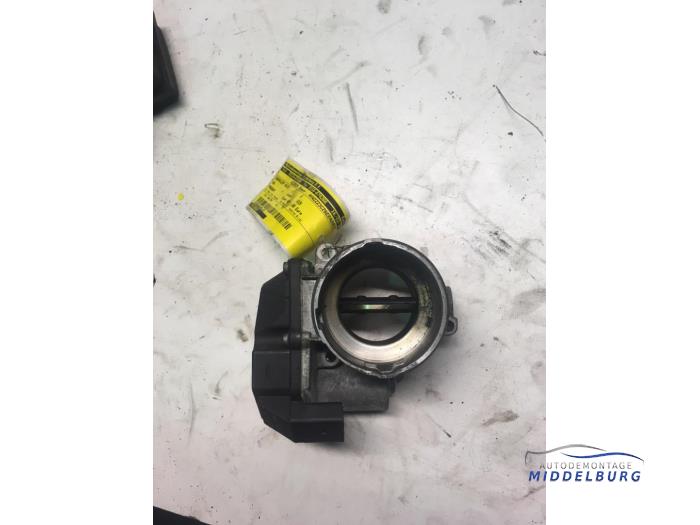 Gebrauchte Drosselklappengehäuse Volkswagen Passat Variant (3C5) 2.0 TDI 140 Preis € 8,00 Margenregelung angeboten von Autodemontagebedrijf Middelburg B.V
