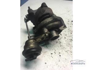 Turbo van een Renault Megane II Grandtour (KM) 1.5 dCi 80 2004
