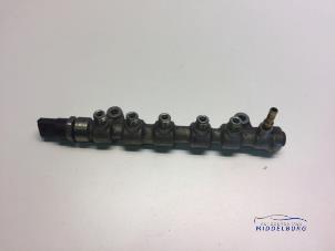 Used Fuel injector nozzle Opel Movano (4A1; 4A2; 4B2; 4B3; 4C2; 4C3) 2.5 CDTI Price € 19,00 Margin scheme offered by Autodemontagebedrijf Middelburg B.V