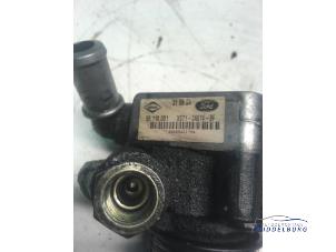 Pompe de direction d'un Ford Mondeo III 2.0 TDCi 130 16V 2004