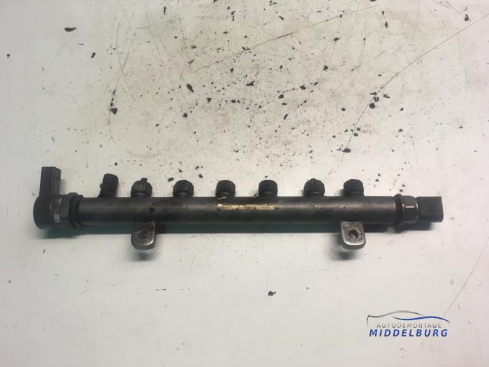Usagé Système d'injection Volkswagen Crafter 2.5 TDI 30/32/35/46/50 Prix € 49,00 Règlement à la marge proposé par Autodemontagebedrijf Middelburg B.V