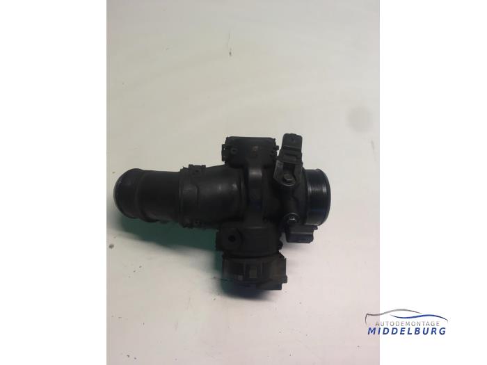 Throttle body from a Peugeot 407 SW (6E) 1.6 HDi 16V 2010