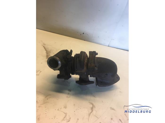 Używane Turbo Opel Zafira (F75) 2.0 DI 16V Cena € 38,00 Procedura marży oferowane przez Autodemontagebedrijf Middelburg B.V