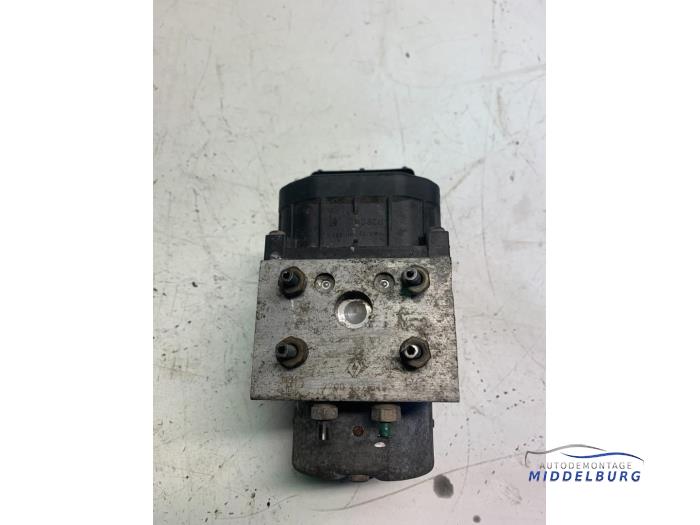 Begagnade ABS-pump Renault Scénic I (JA) 1.6 16V Pris € 13,00 Marginaltabell erbjuds av Autodemontagebedrijf Middelburg B.V
