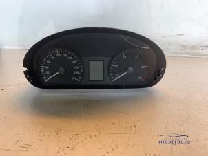 Used Odometer KM Mercedes Vito (639.6) 3.0 122 CDI V6 24V Price € 59,00 Margin scheme offered by Autodemontagebedrijf Middelburg B.V