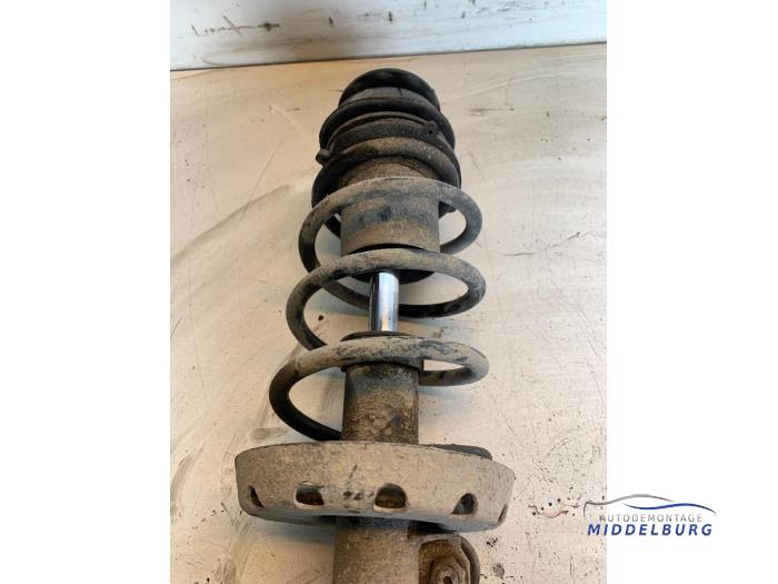 Fronts shock absorber, left Opel Astra G Caravan 2.0 16V - 22171135