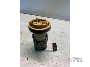 Usados Bomba eléctrica de combustible Volkswagen Polo IV (9N1/2/3) 1.4 TDI 70 Precio € 11,00 Norma de margen ofrecido por Autodemontagebedrijf Middelburg B.V