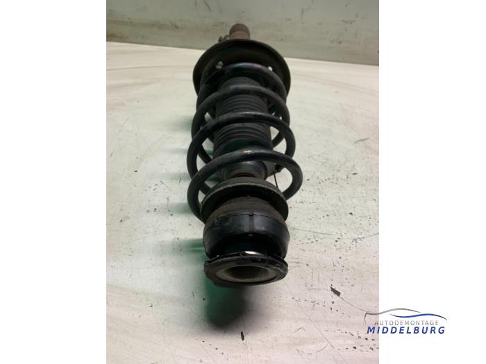 Front shock absorber rod, left Volkswagen Bora 1.6 16V - 1J04130315