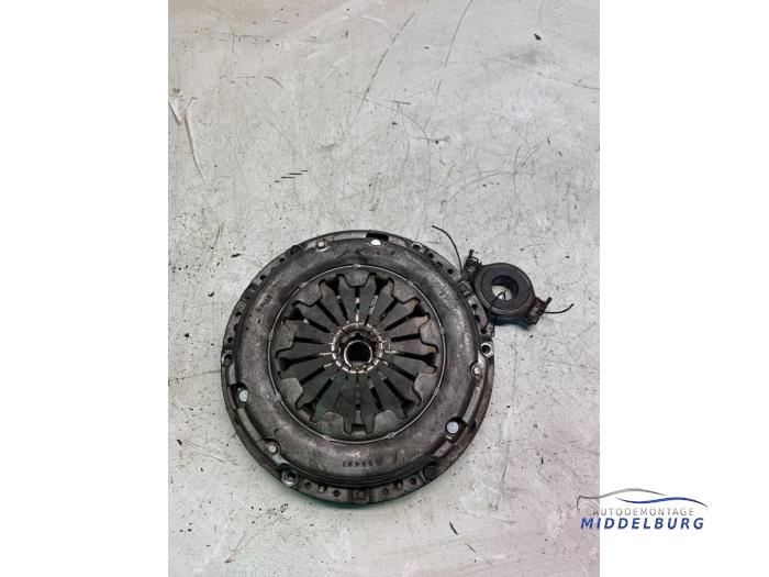 Gebrauchte Kupplungsset (komplett) Volkswagen Polo III (6N2) 1.4 16V 75 Preis € 44,00 Margenregelung angeboten von Autodemontagebedrijf Middelburg B.V