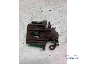 Used Rear brake calliper, left Opel Zafira (F75) 2.0 DI 16V Price € 29,00 Margin scheme offered by Autodemontagebedrijf Middelburg B.V