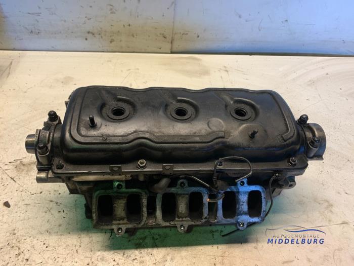 Begagnade Topplock Audi A4 Avant (B7) 2.5 TDI V6 24V Pris € 174,00 Marginaltabell erbjuds av Autodemontagebedrijf Middelburg B.V