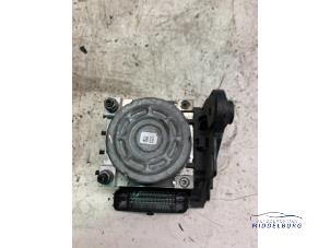 ABS-pump från en Volkswagen Passat (3G2) 2.0 TDI 16V 190 4Motion 2016