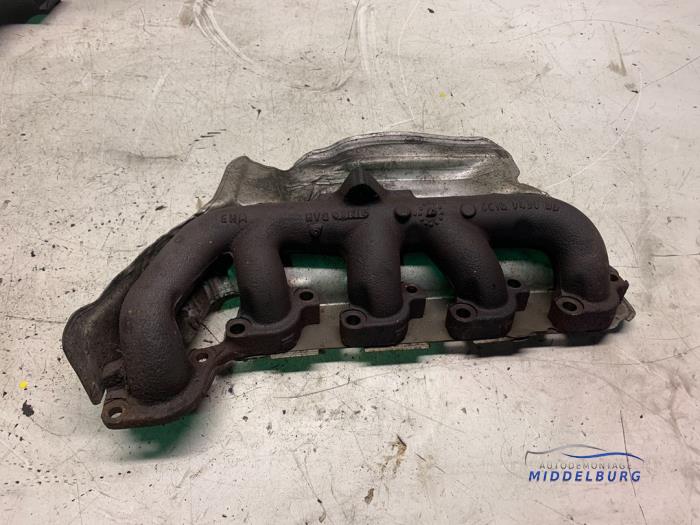 Gebrauchte Abgaskrümmer Ford Transit 2.2 TDCi 16V Preis € 23,00 Margenregelung angeboten von Autodemontagebedrijf Middelburg B.V
