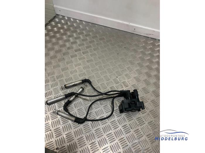 Usados Bobina Ford Ka I 1.3i (96 EEC) Van Precio € 8,00 Norma de margen ofrecido por Autodemontagebedrijf Middelburg B.V