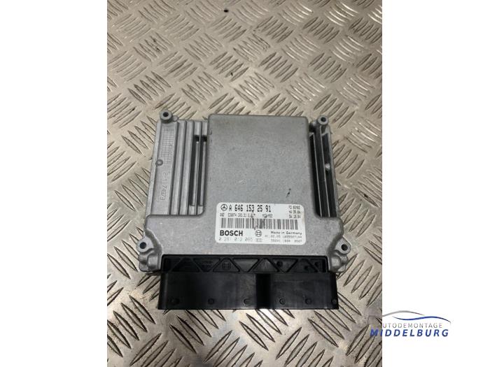 Used Engine management computer Mercedes Vito (639.6) 2.2 111 CDI 16V Price € 324,00 Margin scheme offered by Autodemontagebedrijf Middelburg B.V