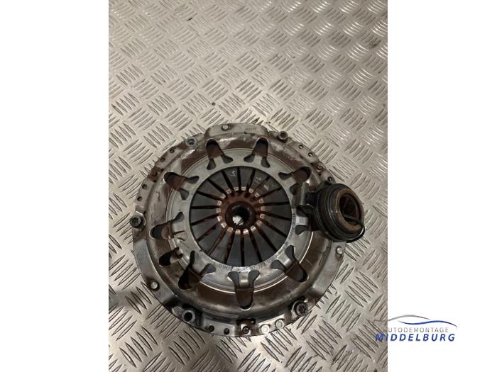 Usagé Kit embrayage (complet) Opel Combo 1.3 CDTI 16V ecoFlex Prix € 120,00 Règlement à la marge proposé par Autodemontagebedrijf Middelburg B.V
