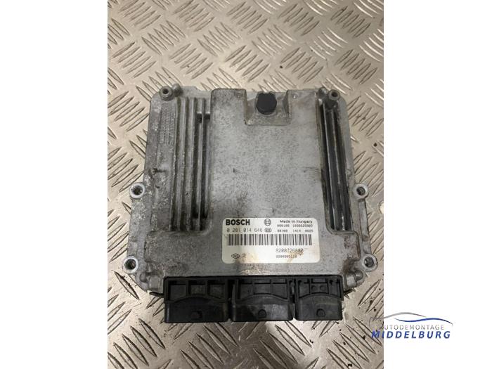 Used Engine management computer Renault Laguna III (BT) 2.0 dCiF 16V 130 Price € 39,00 Margin scheme offered by Autodemontagebedrijf Middelburg B.V