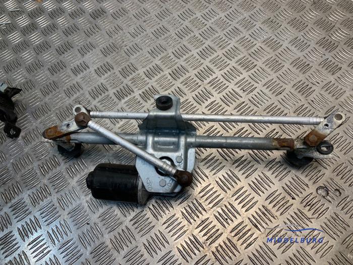 Wiper motor + mechanism Opel Corsa C 1.2 16V 23001902 BOSCH