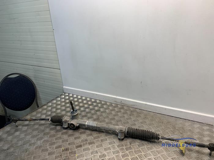 Begagnade Styrbox Opel Corsa D 1.3 CDTi 16V ecoFLEX Pris € 24,00 Marginaltabell erbjuds av Autodemontagebedrijf Middelburg B.V