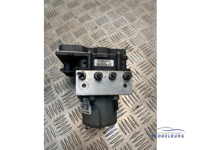 Begagnade ABS-pump Fiat Punto III (199) 1.3 JTD Multijet Start&Stop 16V Pris € 24,00 Marginaltabell erbjuds av Autodemontagebedrijf Middelburg B.V