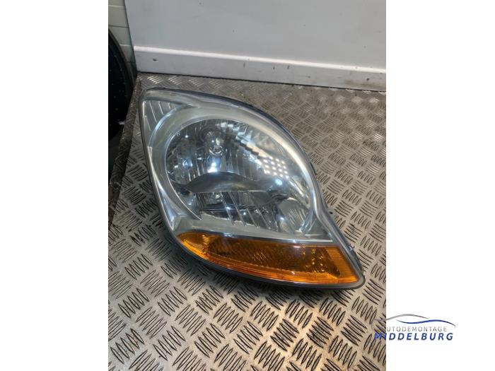 Headlights, right with part number 082 stock | ProxyParts.com