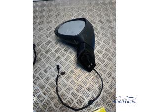 Begagnade Skärmspegel, vänster Peugeot 207/207+ (WA/WC/WM) 1.6 16V GT THP Pris € 19,00 Marginaltabell erbjuds av Autodemontagebedrijf Middelburg B.V