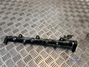 Used Fuel injector nozzle BMW 3 serie Touring (E46/3) 320d 16V Price € 23,00 Margin scheme offered by Autodemontagebedrijf Middelburg B.V