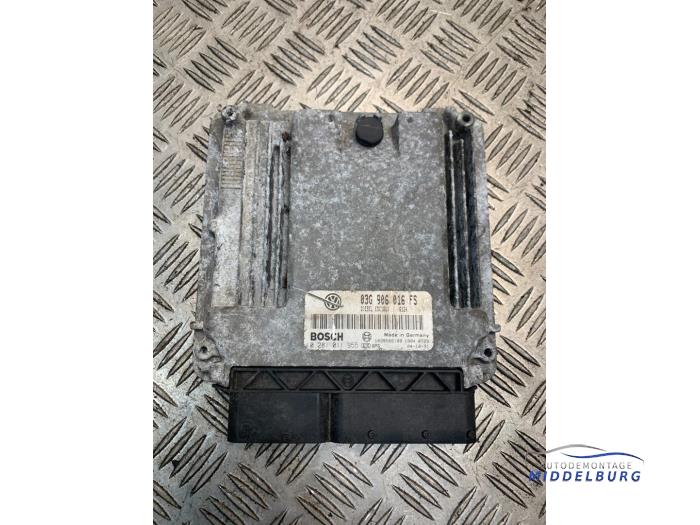 Used Engine management computer Volkswagen Golf V (1K1) 1.9 TDI Price € 34,00 Margin scheme offered by Autodemontagebedrijf Middelburg B.V