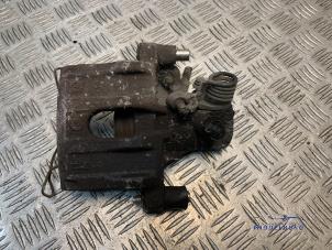 Used Rear brake calliper, left Ford Focus 2 Wagon 1.6 16V Price € 17,00 Margin scheme offered by Autodemontagebedrijf Middelburg B.V