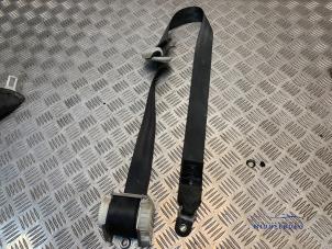 Used Rear seatbelt, left Volkswagen Crafter 2.5 TDI 30/32/35 Price € 38,00 Margin scheme offered by Autodemontagebedrijf Middelburg B.V