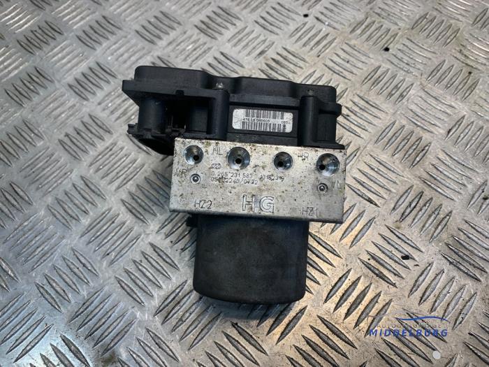 Usagé Bloc ABS Opel Combo (Corsa C) 1.3 CDTI 16V Prix € 14,00 Règlement à la marge proposé par Autodemontagebedrijf Middelburg B.V